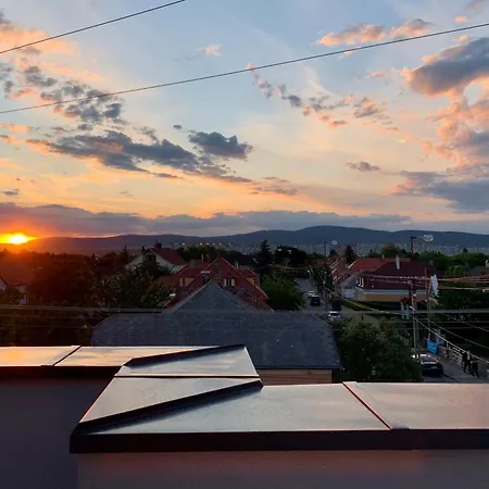 Panorama Penthouse - Gyoenyoeru Latkep A Bakonyra Apartment Veszprém Exterior photo