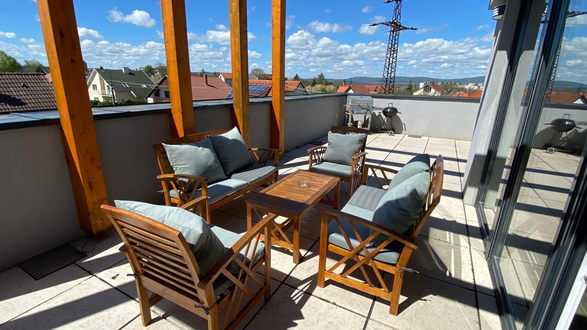 Apartment Panorama Penthouse - Gyoenyoeru Latkep A Bakonyra
